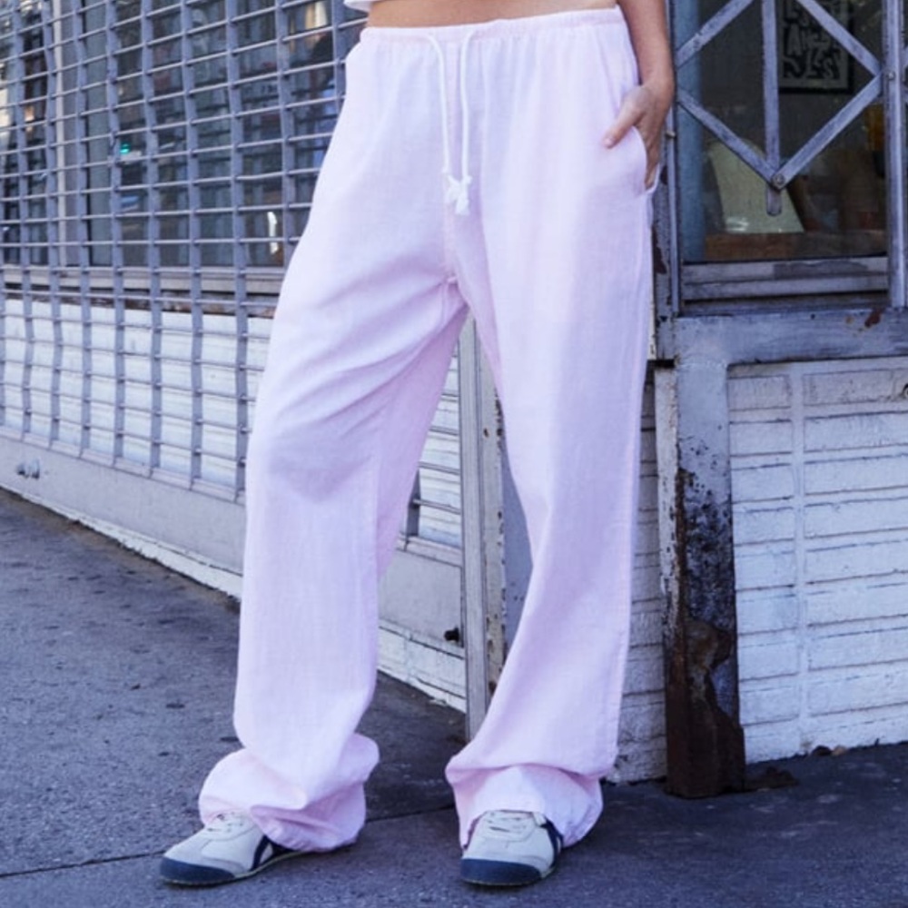 🌷 Brandy Melville Pink Anastasia Pants